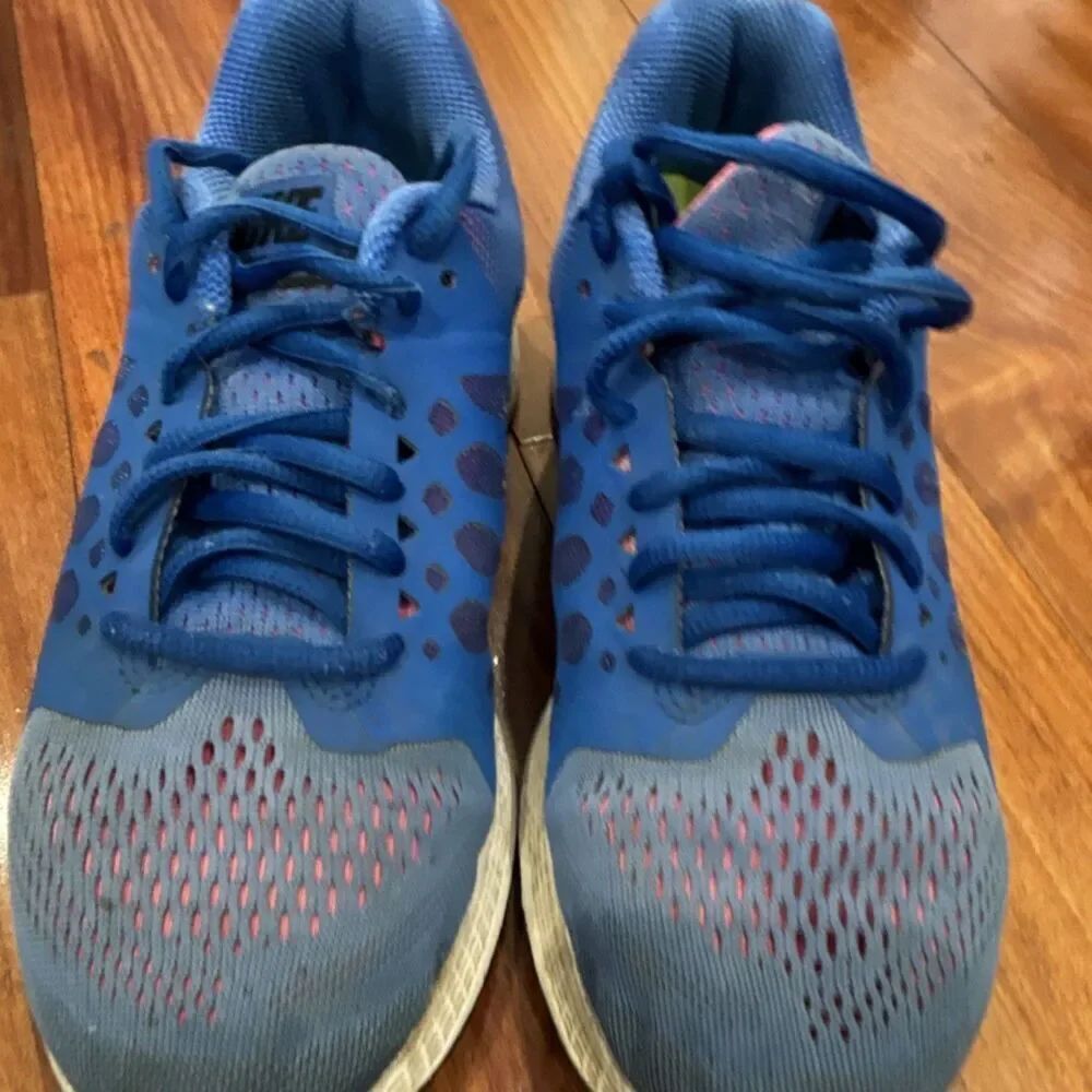 Nike women’s Blue Gray Black Low Top Lace-Up Mesh Running Sneakers size 7.5 - Picture 5 of 14